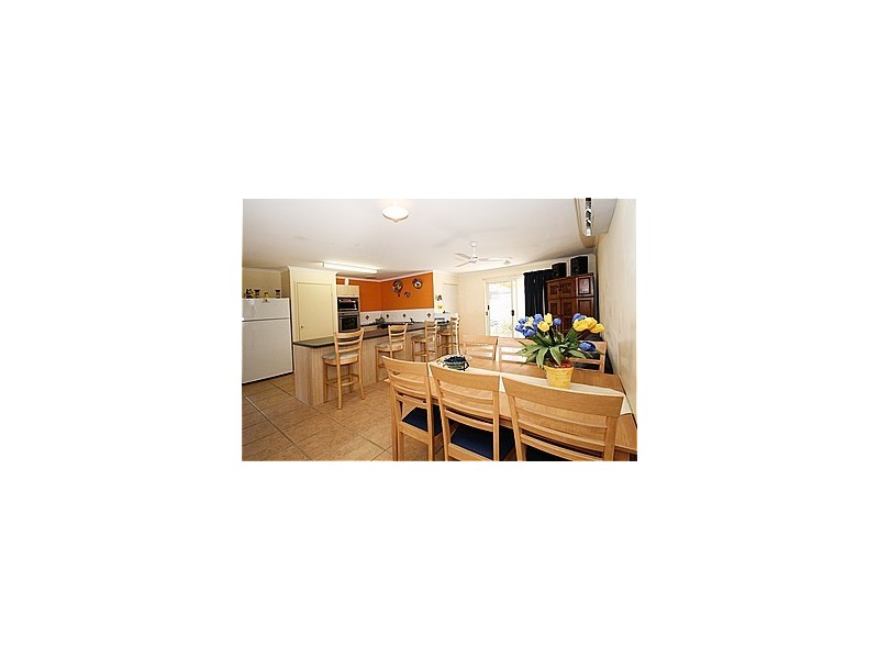 7 Cook Crescent, Banora Point NSW 2486