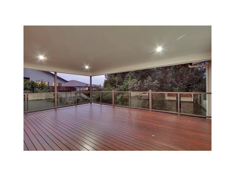 2 Westwood St, Banora Point NSW 2486