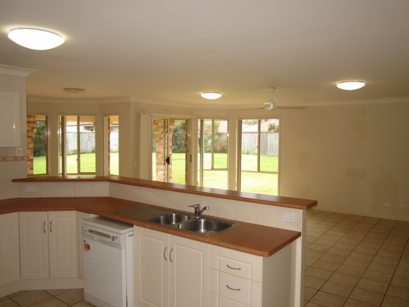 4 Ashgrove Place, Banora Point NSW 2486