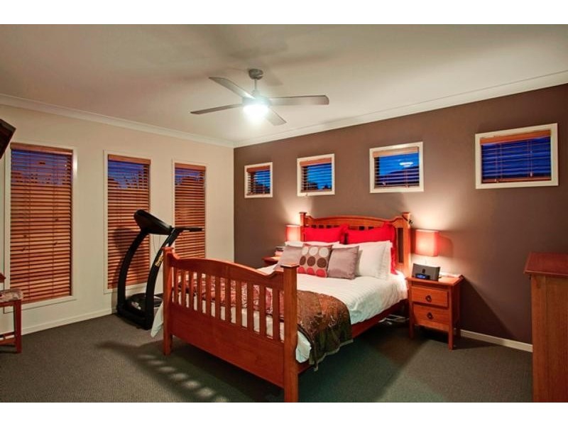 60 Lennox Circuit, Pottsville NSW 2489