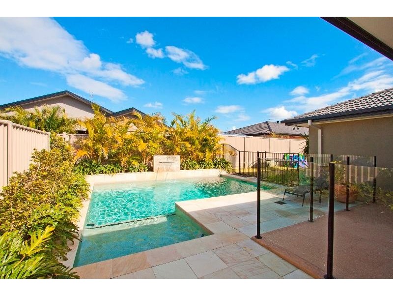 60 Lennox Circuit, Pottsville NSW 2489