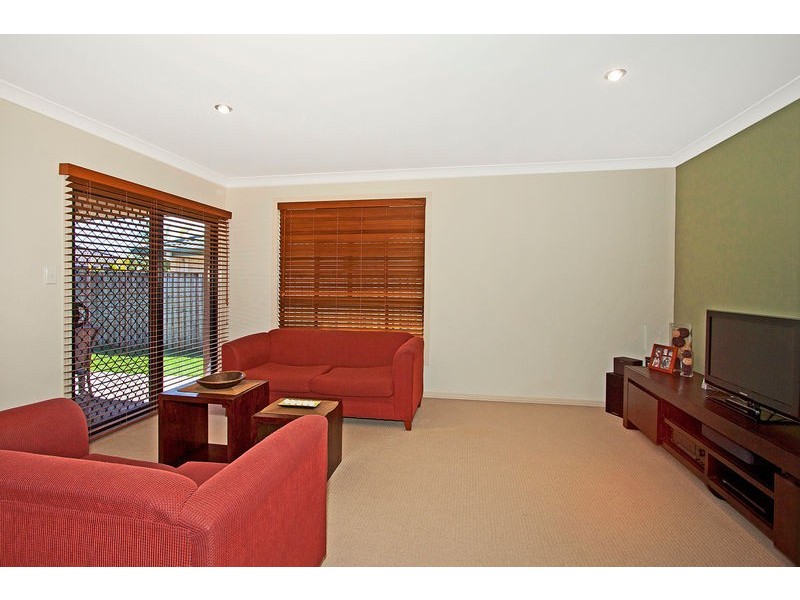 43 Franklin St, Banora Point NSW 2486