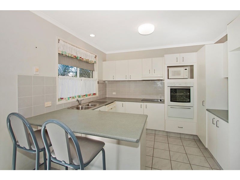 2 / 33 Birkdale Court, Banora Point NSW 2486
