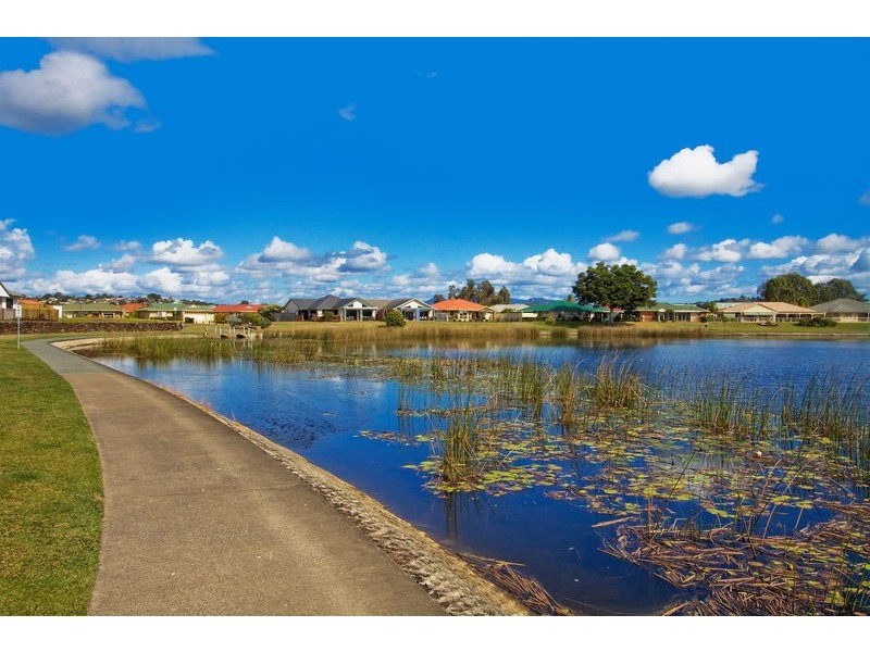 34 Winders Pl, Banora Point NSW 2486