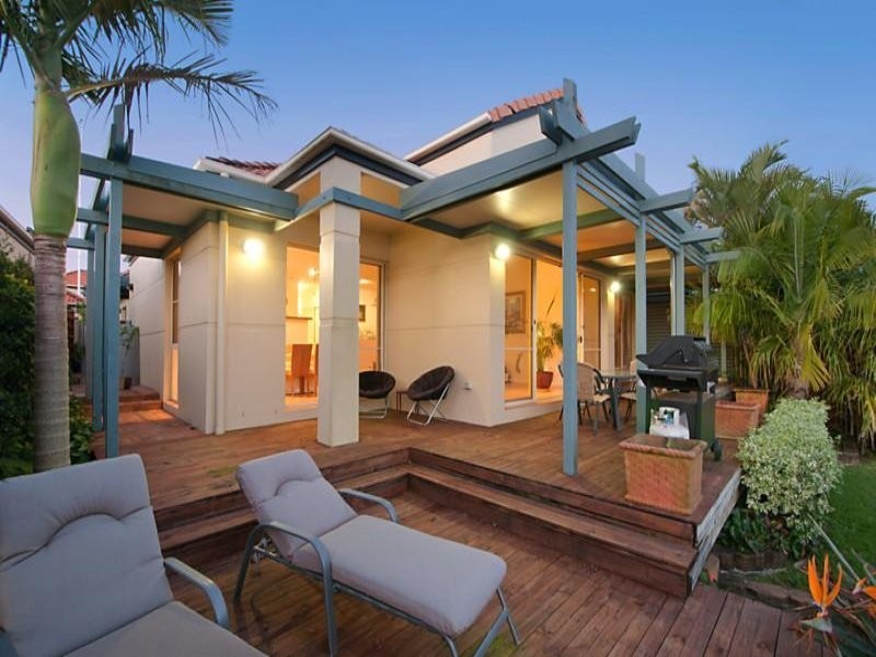 11 / 36-41 Beachcomber Ct, Burleigh Heads QLD 4220