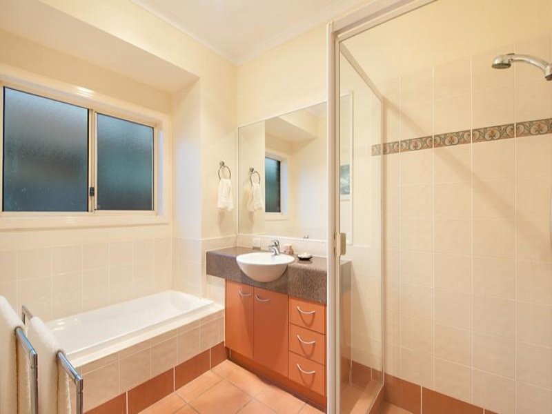 11 / 36-41 Beachcomber Ct, Burleigh Heads QLD 4220