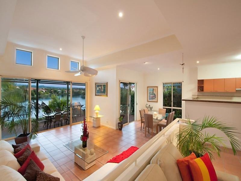11 / 36-41 Beachcomber Ct, Burleigh Heads QLD 4220