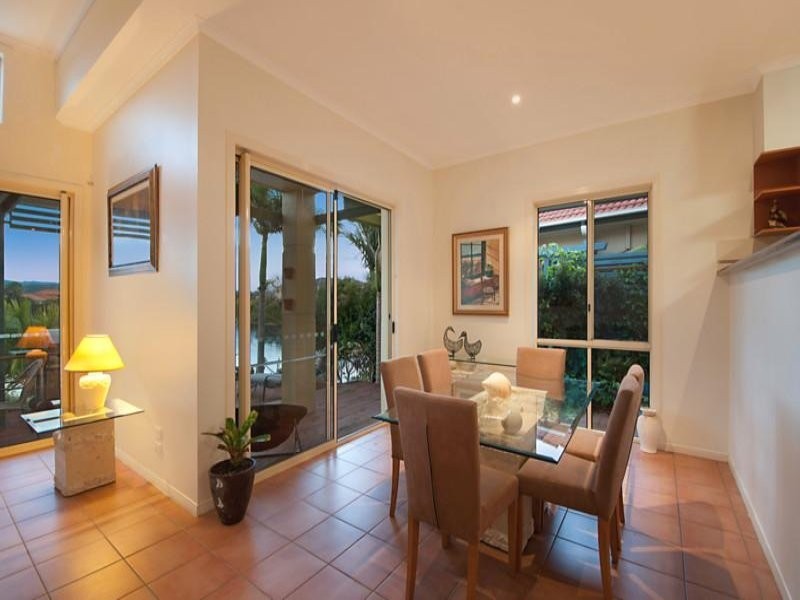 11 / 36-41 Beachcomber Ct, Burleigh Heads QLD 4220
