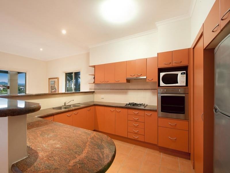 11 / 36-41 Beachcomber Ct, Burleigh Heads QLD 4220