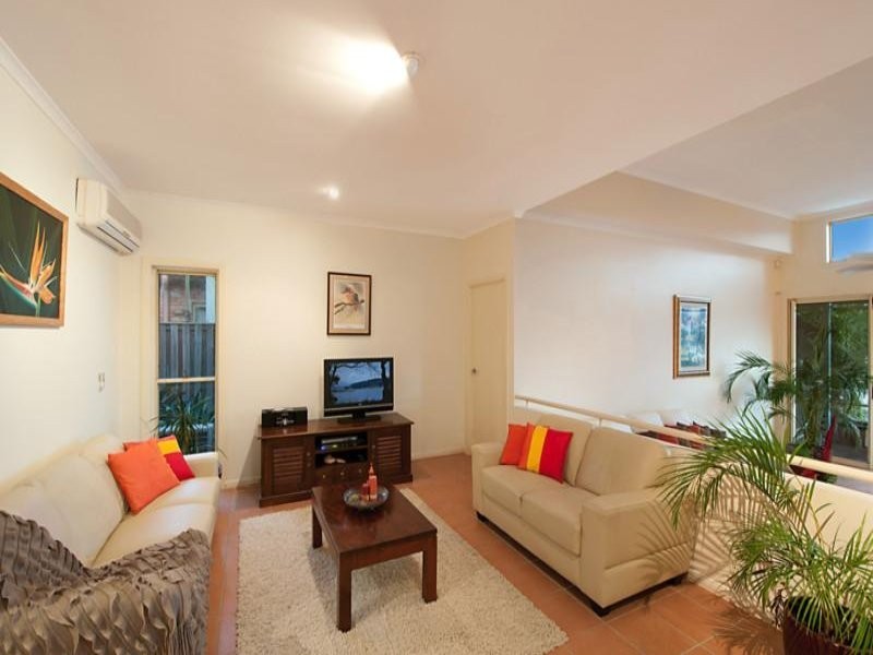 11 / 36-41 Beachcomber Ct, Burleigh Heads QLD 4220