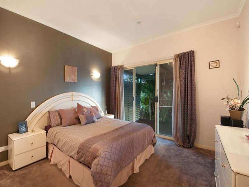 11 / 36-41 Beachcomber Ct, Burleigh Heads QLD 4220