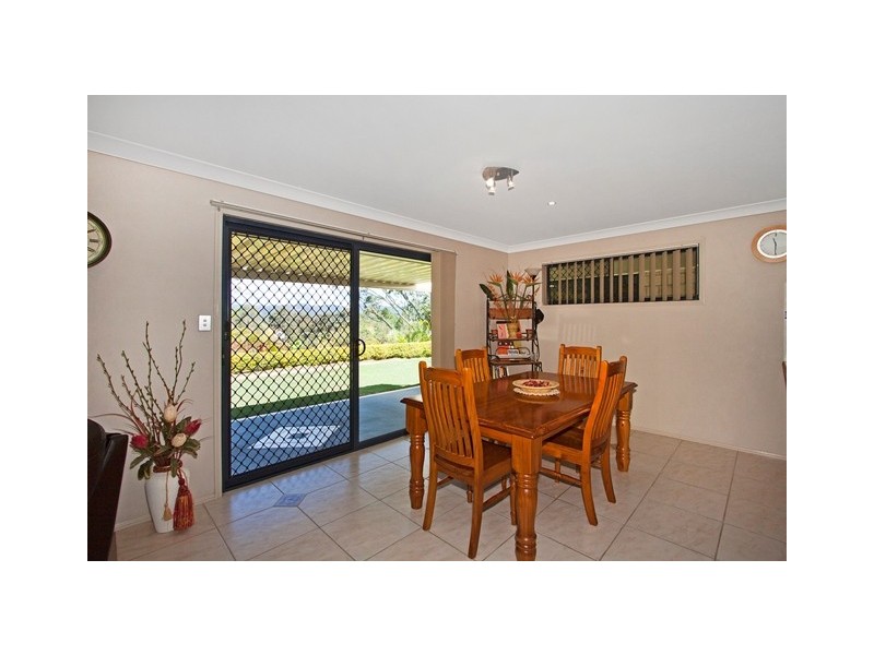 4 Wallowa Ct, Elanora QLD 4221