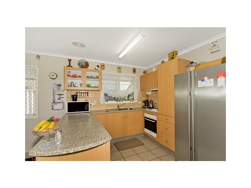 27 Twelfth Ave, Palm Beach QLD 4221