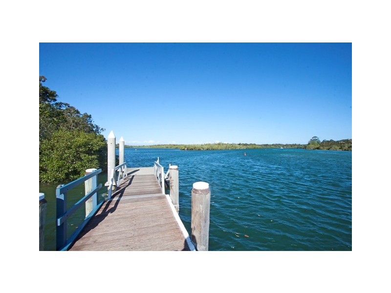 210 Kennedy Dr, Tweed Heads West NSW 2485