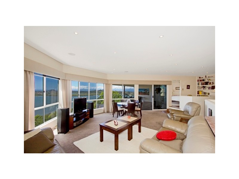 56 Lakeview Tce, Bilambil Heights NSW 2486