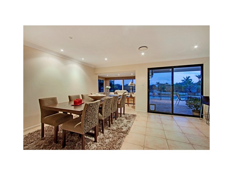 24 Captains Way, Banora Point NSW 2486