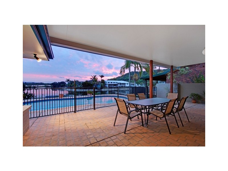 24 Captains Way, Banora Point NSW 2486