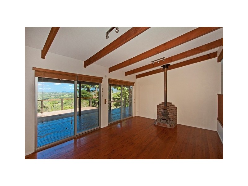 17 Broadwater Esplanade, Bilambil Heights NSW 2486