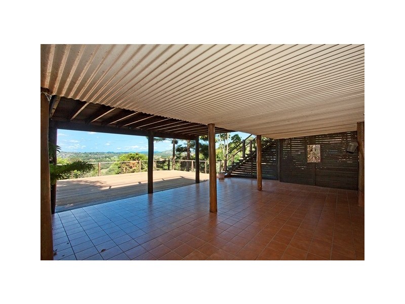 17 Broadwater Esplanade, Bilambil Heights NSW 2486