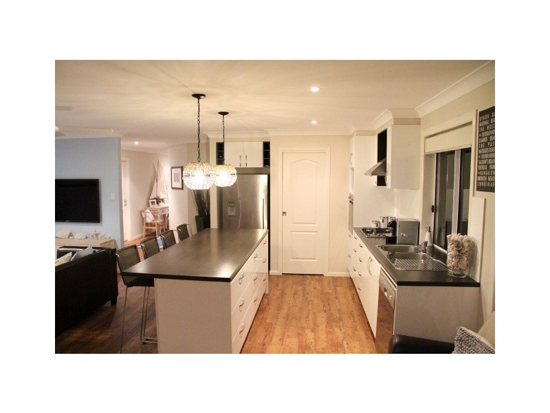 21 Lennox Cct, Pottsville NSW 2489