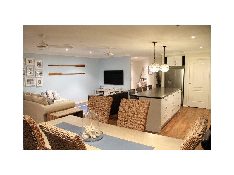 21 Lennox Cct, Pottsville NSW 2489