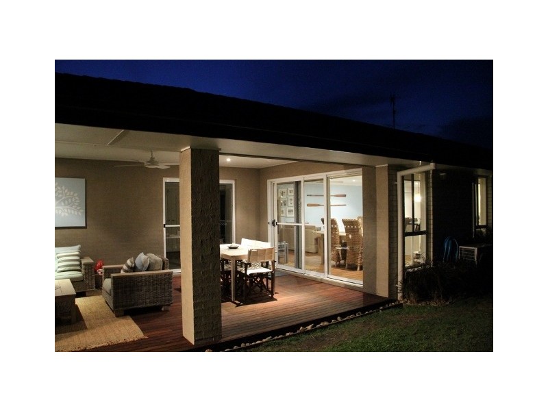 21 Lennox Cct, Pottsville NSW 2489