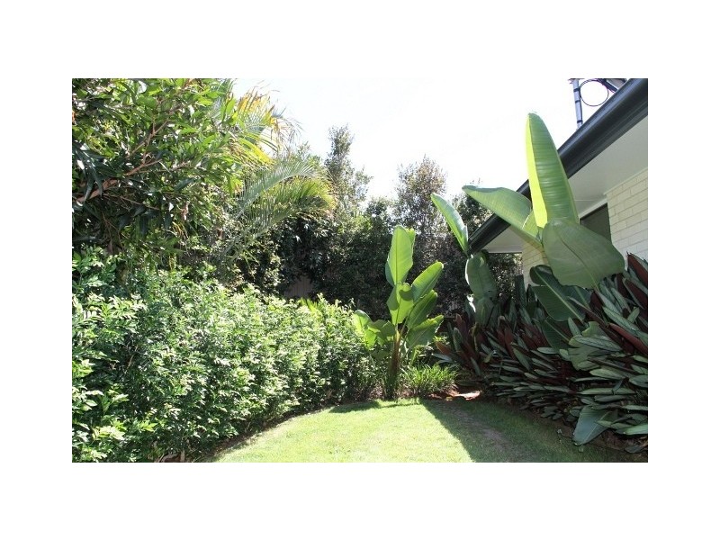 21 Lennox Cct, Pottsville NSW 2489