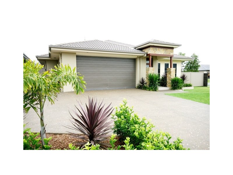 2 Sandon Ct, Pottsville NSW 2489