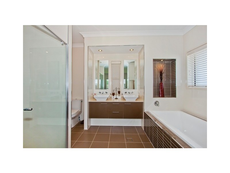 2 Sandon Ct, Pottsville NSW 2489