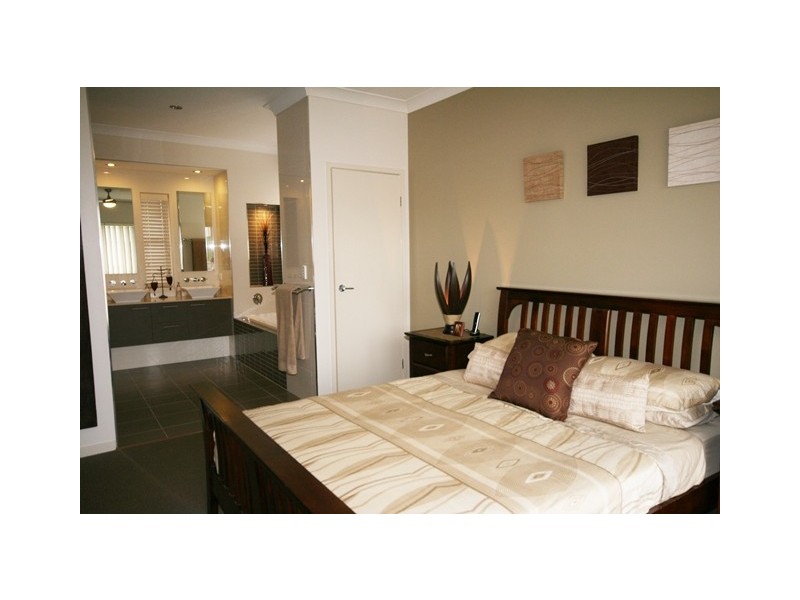 2 Sandon Ct, Pottsville NSW 2489