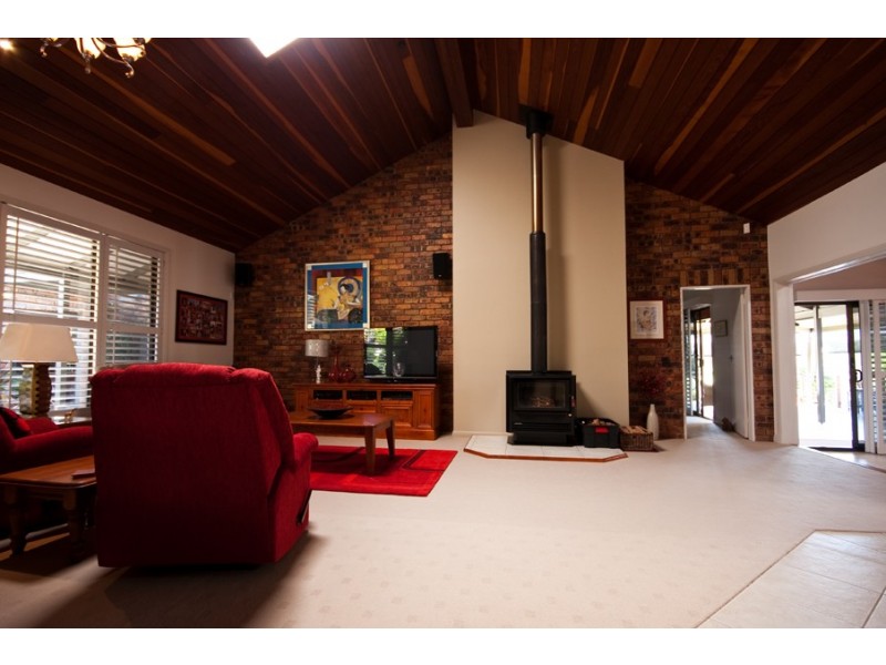 5 Admiralty Pl, Banora Point NSW 2486