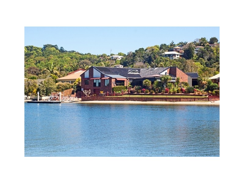 5 Admiralty Pl, Banora Point NSW 2486