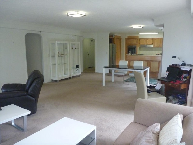 24 / 45 Hayle Street, Burleigh Heads QLD 4220