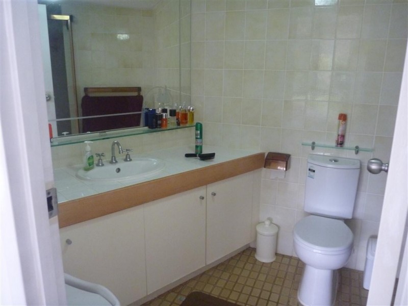 24 / 45 Hayle Street, Burleigh Heads QLD 4220