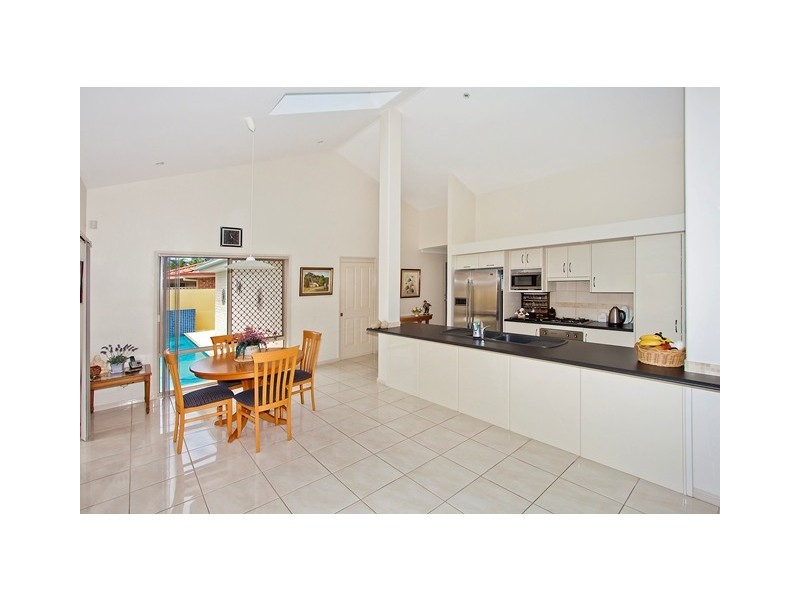 2 / 10 Magnolia Cres, Banora Point NSW 2486