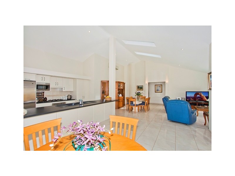 2 / 10 Magnolia Cres, Banora Point NSW 2486