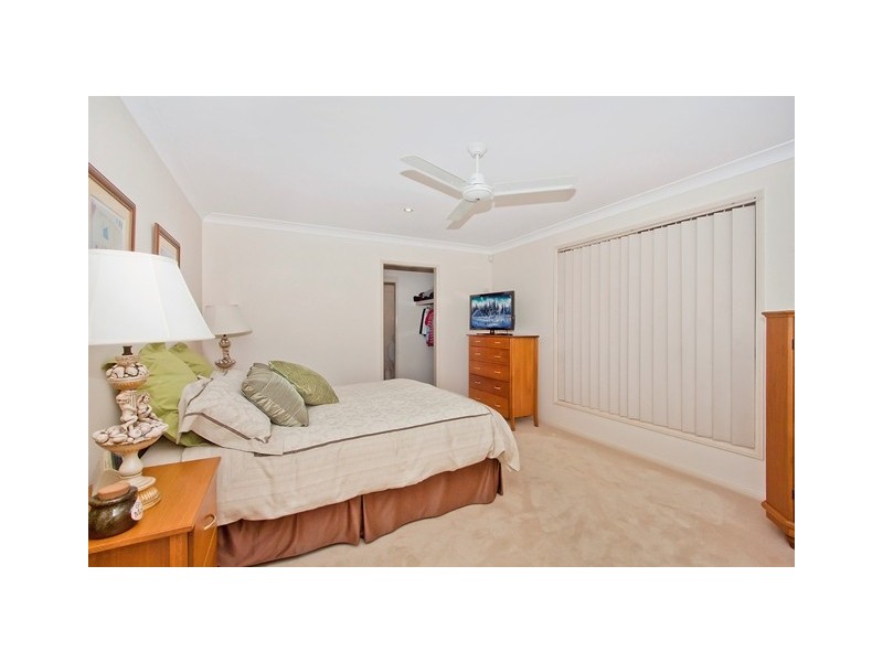 2 / 10 Magnolia Cres, Banora Point NSW 2486