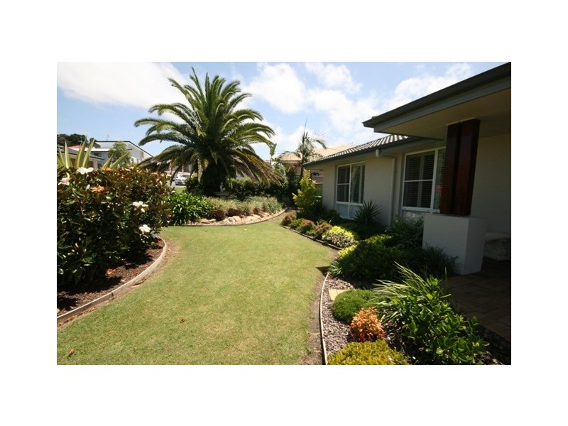 20 Lennox Cct, Pottsville NSW 2489