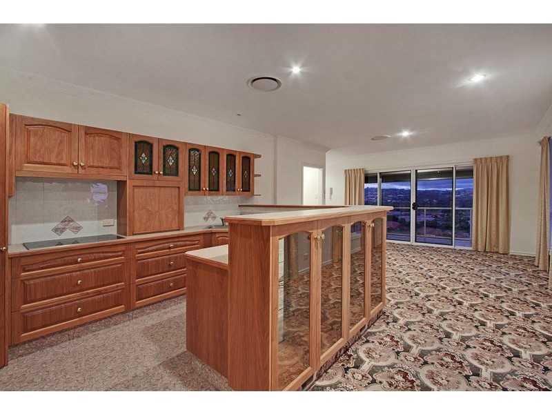 30 St Andrews Way, Banora Point NSW 2486
