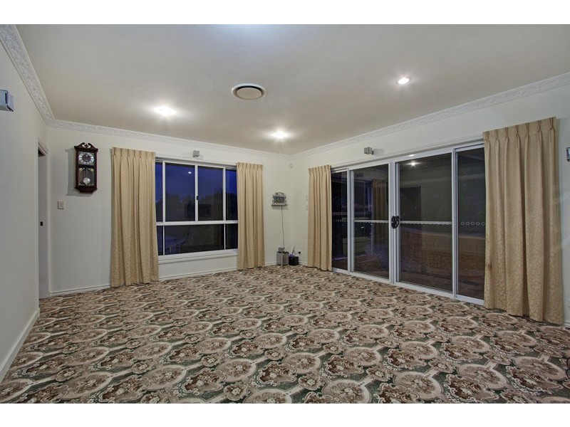 30 St Andrews Way, Banora Point NSW 2486