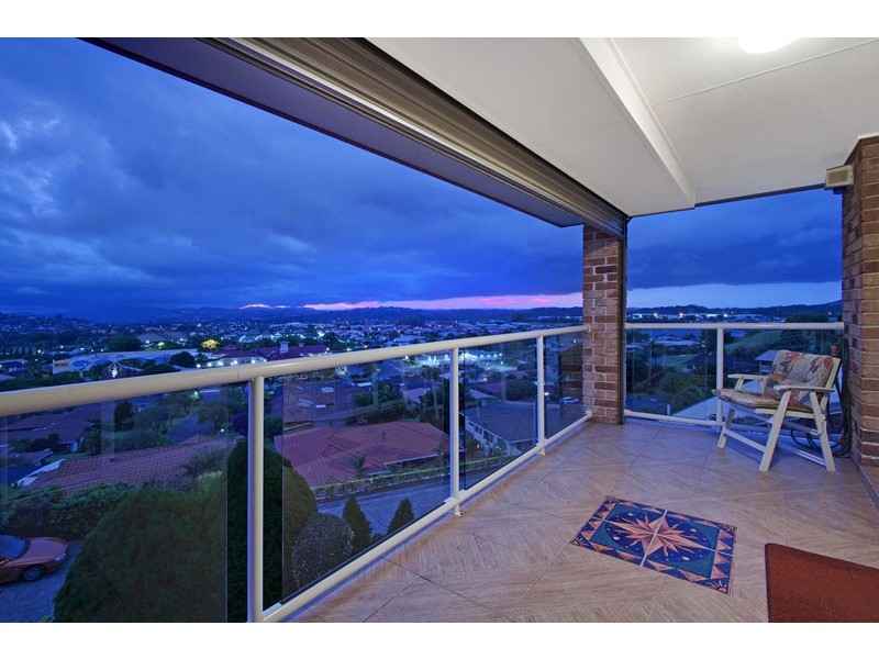 30 St Andrews Way, Banora Point NSW 2486