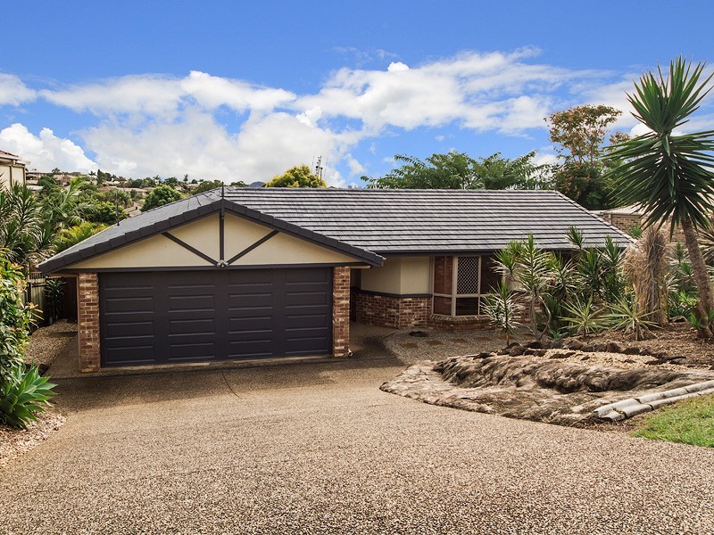 14 Clonakilty Cl, Banora Point NSW 2486