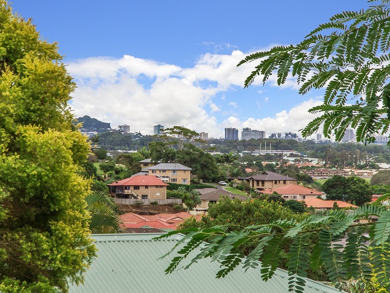 14 Clonakilty Cl, Banora Point NSW 2486