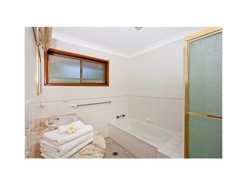 1 / 2 Red Bass Ave, Tweed Heads West NSW 2485