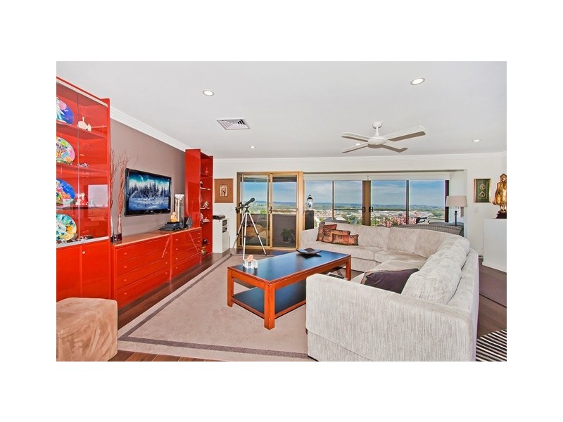 7 Anthony Ave, Banora Point NSW 2486