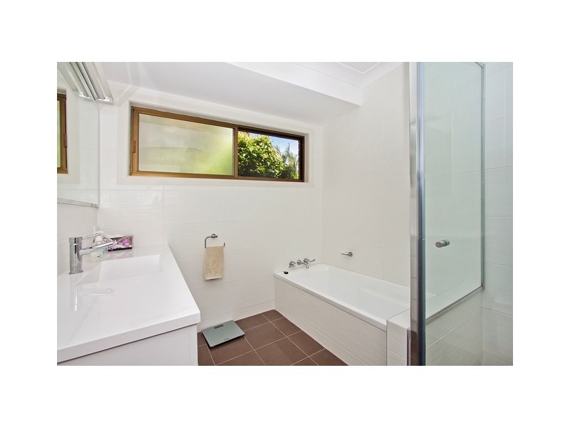 7 Anthony Ave, Banora Point NSW 2486