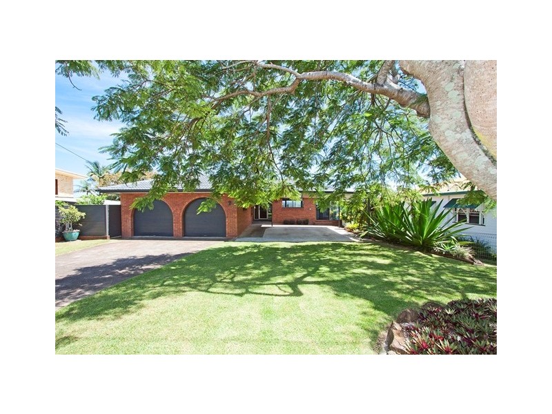 7 Anthony Ave, Banora Point NSW 2486