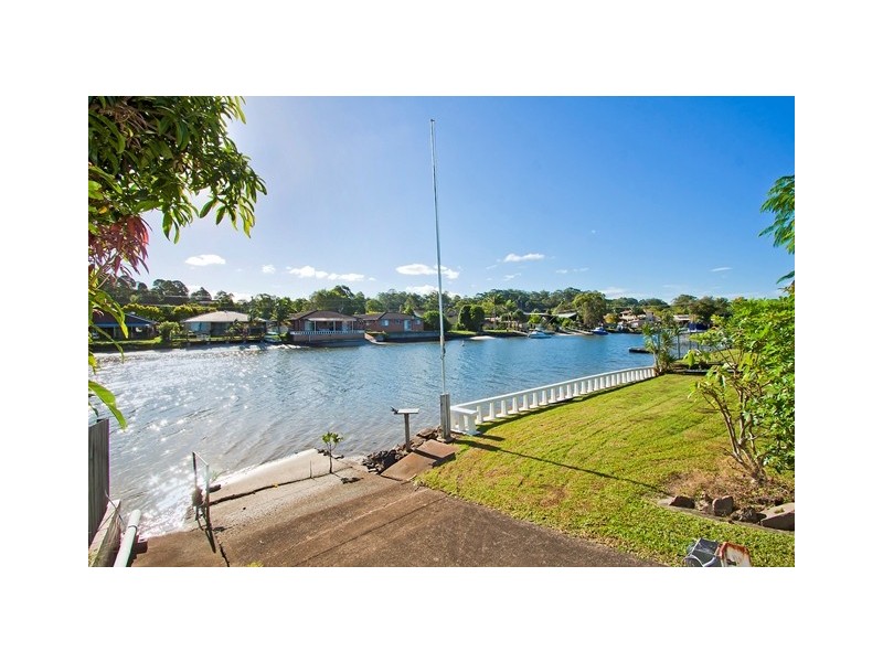 40 Jacaranda Ave, Tweed Heads West NSW 2485