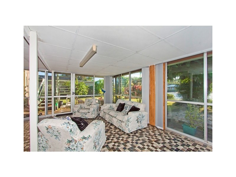 40 Jacaranda Ave, Tweed Heads West NSW 2485