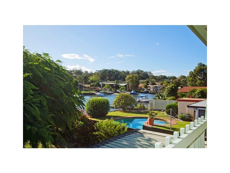 40 Jacaranda Ave, Tweed Heads West NSW 2485